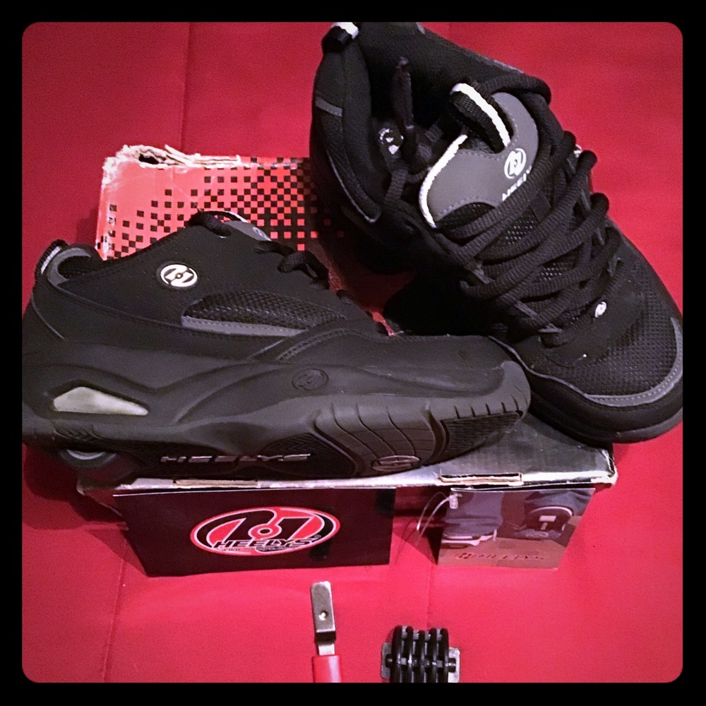 🛹👟Heely’s Skate Shoes